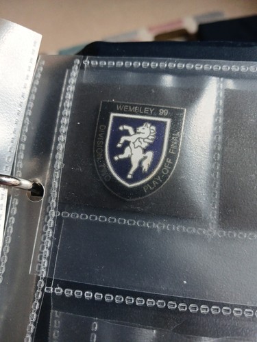 Gillingham badge - fc,