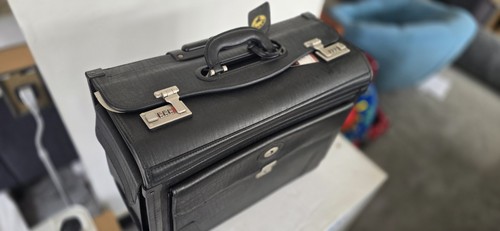 Travel bag trolley with wheels - travel,
