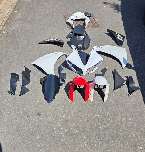 Yamaha big bang 2012 - yamaha, r1