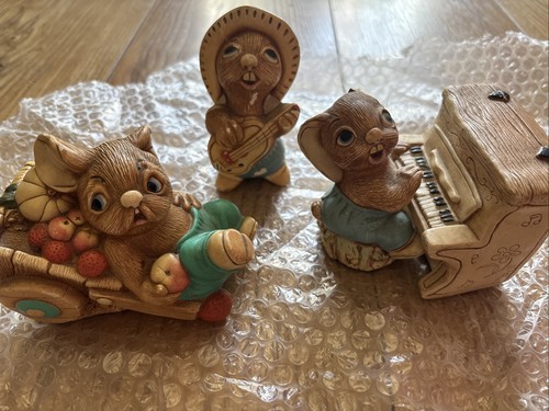 Pendelfin stoneware rabbits - pendelfin,