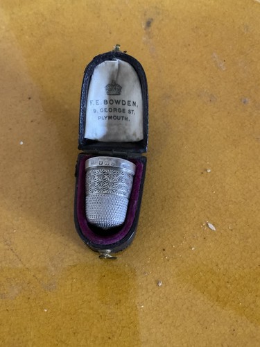 Antique silver thimble leather - antique,