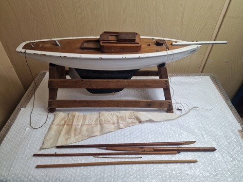 Pond yacht wooden boat - pond,