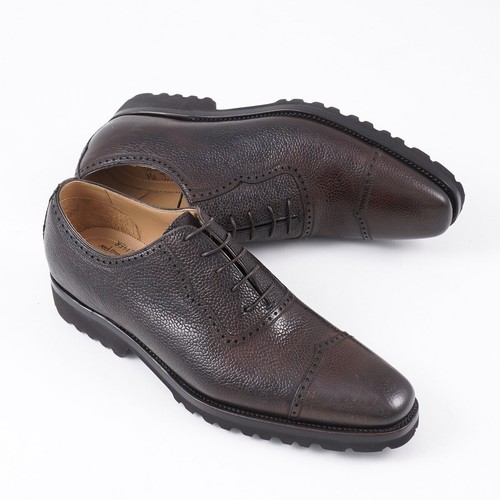 Kiton dark brown - dark, grained