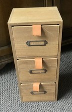  TABLE TOP DRAWS WITH FAUX LEATHER HANDLES & METAL FRAMES ON THE FRONT