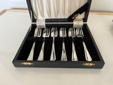 CASED SET OF 6 SILVER PLATED