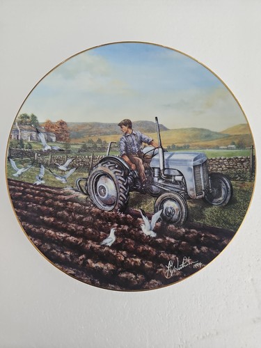Border fine arts collectors - border,