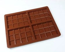 4 cell Medium Chocolate Bar