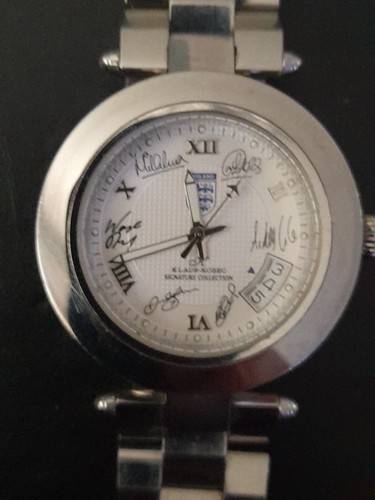 Klaus kobec signature - klaus,