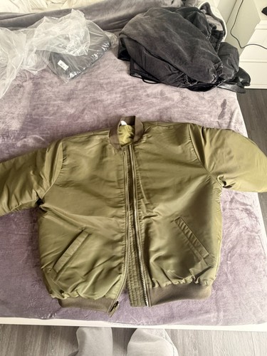 Yeezy 2 green bomber - bb-01,