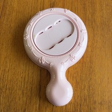 2001 Barbie Doll stand-