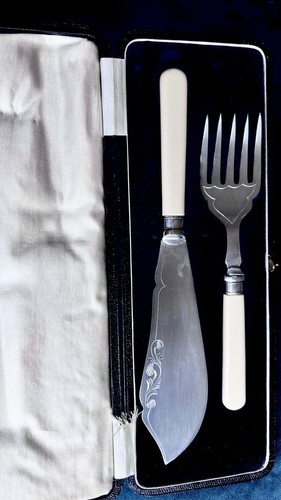 Solid silver fish servers - silver, in