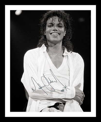 Michael jackson autograph - michael,