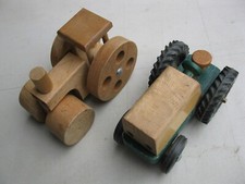 2 Vintage Wooden Creative