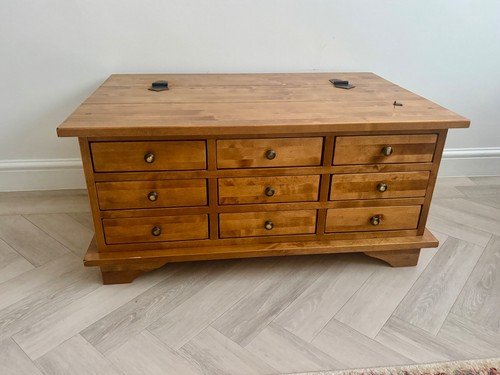 Laura ashley garrat - laura,