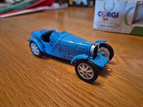 Corgi mobil bugatti type in - corgi, 35