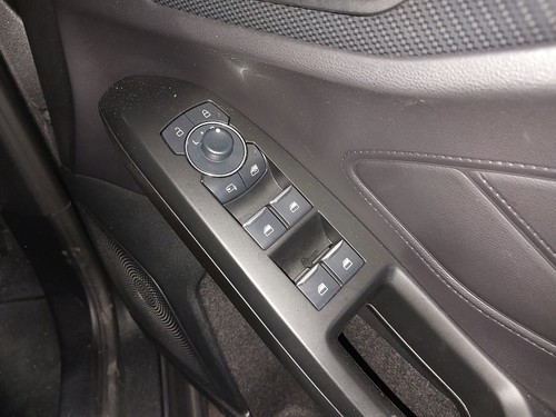 Window switch front - front, right