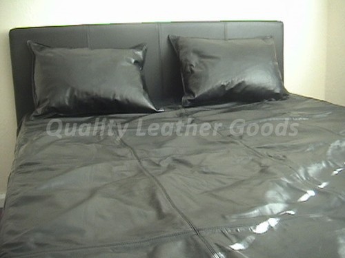 Vegan synthetic leather bed - pu,