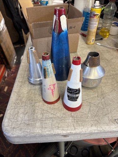 Lot trumpet trombone mutes - lot, &