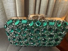 Stunning emerald green crystal - stunning,