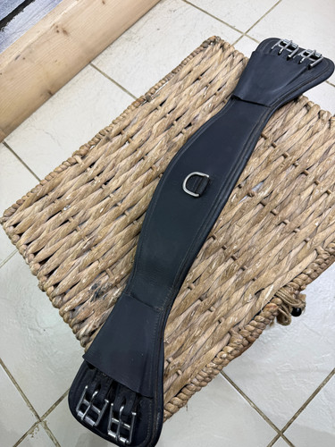 Black curved leather short - curved,