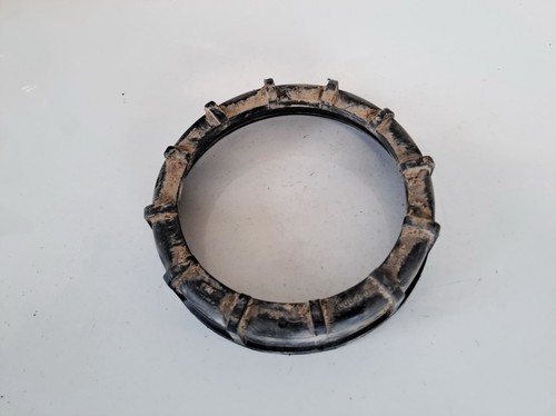 Fuel pump locking seal cover - ,