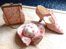 Perfect Avon Victorian Collection hat, shoe and handbag ornament trio.