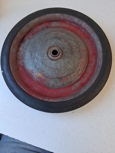 Vintage pedal car wagon - 1,