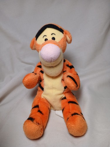 Walt disney exclusive tigger - disney,