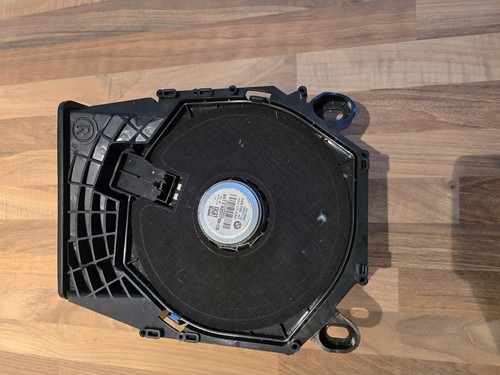 Bmw series subwoofer - 1,