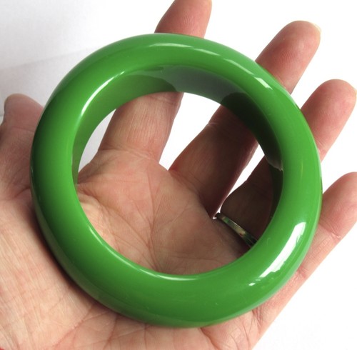 Vintage chunky green resin - vintage,