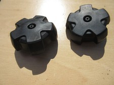 Suzuki DR750    Tank caps