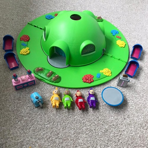 Tomy 2003 teletubbies home - **tomy,