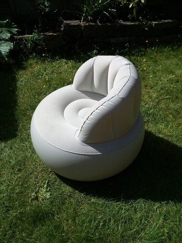 White inflatable single - white,