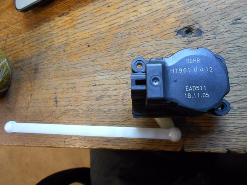 Heater fan flap servo - heater, motor