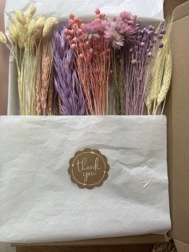 Posy bouquet stems dried - bouquet,