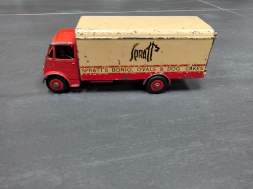 Dinky toys 514 - /, guy
