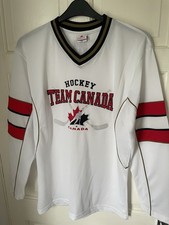 Men’s Large Canadian Hockey