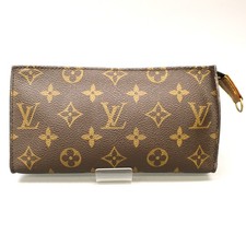 Louis Vuitton Monogram Canvas