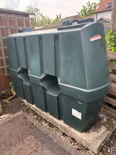 Deso r1220 slimline 1200 litre - slimline,