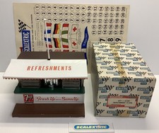 D.. SCALEXTRIC TRI-ANG VINTAGE