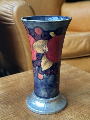 Arts and crafts moorcroft - and,
