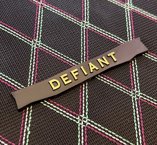 Defiant model plaque flag - "defiant",