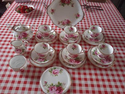 Royal albert american beauty - royal,