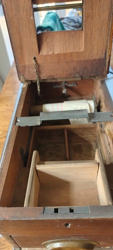 Antique hard wood cash - , box