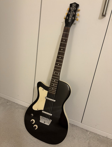 Danelectro s reissue - u2,