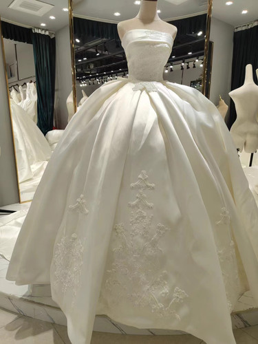 Strapless wedding dress - strapless,