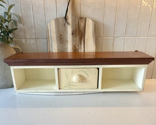 Vintage rustic cream wall