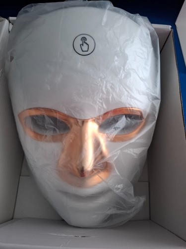 Red light therapy mask - red,