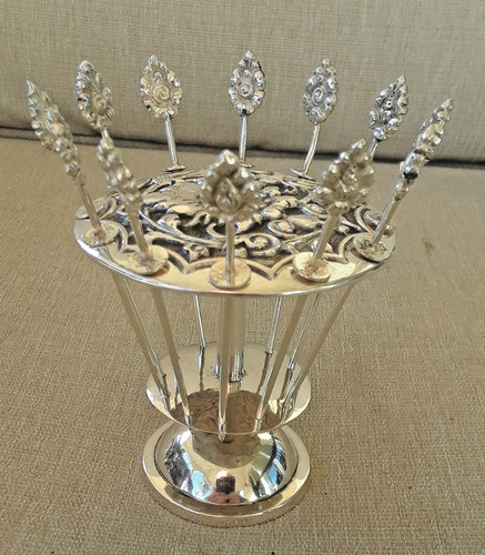 Vintage 800 silver - .800, ornate