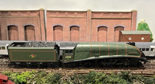 Hornby OO Gauge 4-6-2  A4